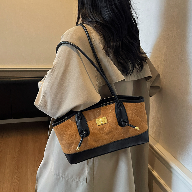 Designer bag free shipping Suede Autumn New Tote Bag Commuter Large Capacity Fashion Trend Leisure Shoulder Bag