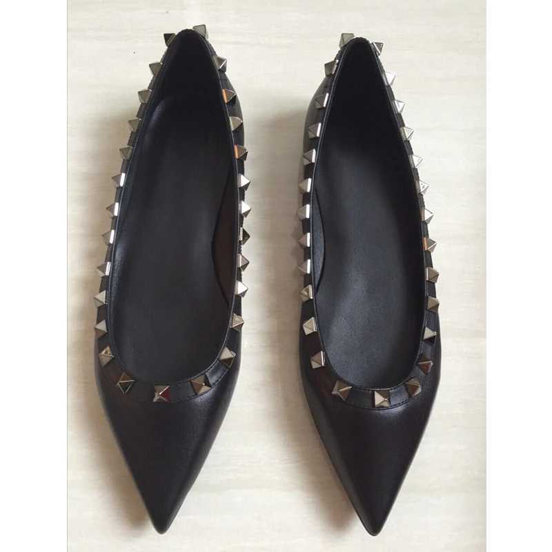 Womens Bling Fashion Rivets Shallow Flat Shoes Pointed Toe Summer New Style Low Heel Leather Single Flats Sandals Loafers W250918