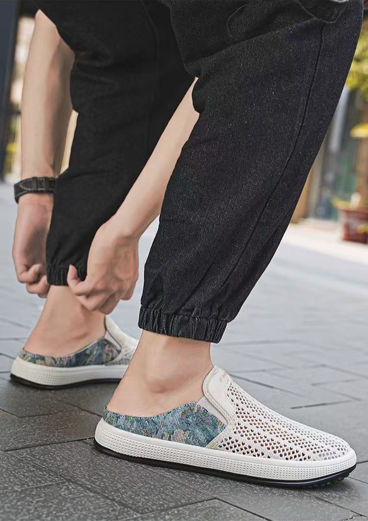 2025 summer mens outdoor closedtoe slides mesh breathable upper backless slipon design lazy style sandals for walking daily errands black floral print