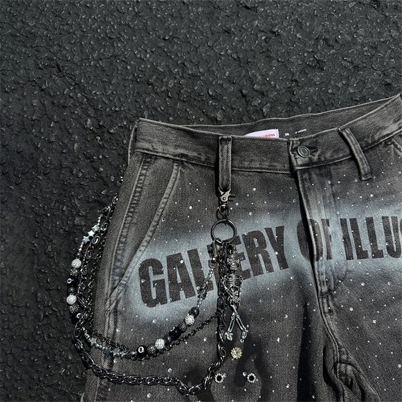 Y2K Fashion Distressed Jeans Retro Rhinestone Flame Pattern Printing Casual Washed Denim Shorts Men Women High Waist Streetwear 250917