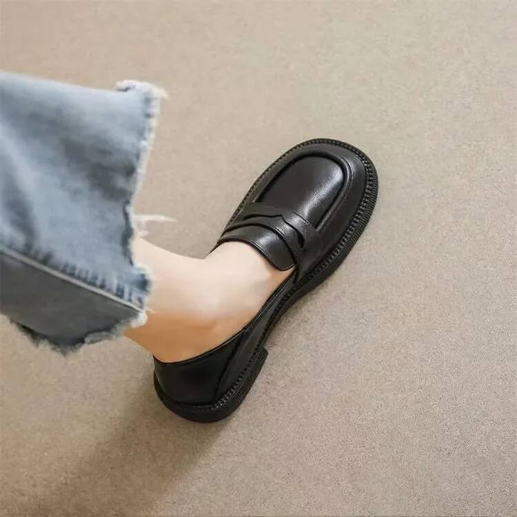 Black Leather Loafers Platform Slip on Shoes for Women 2024 Spring British Casual Flats Shoe Woman Low Heels 43 ddmydog