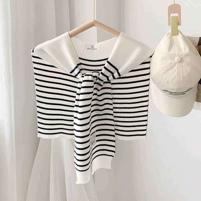 2025 New Poncho Black and White Striped Knitted Shl with Decorative Shoder Versatile Neck Protection Pai with Shirt Ce Y250918