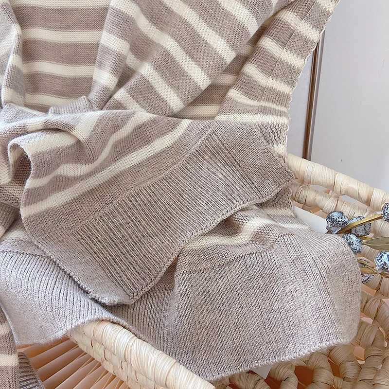 Striped Knitted oder Wr Scarf Wens Lightweight Fake Collar Ne port Spring Autumn Summer Tren Faion Accory Y250918