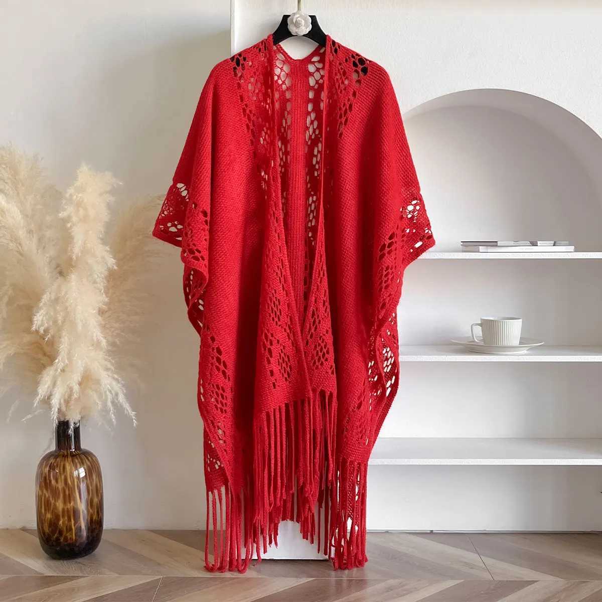 2025 Latest Europe and Beach Cardigan Shl Swimsuit Scarf Hollowedout Knitwear Holiday Bikini Sunscreen Shirt Y250918