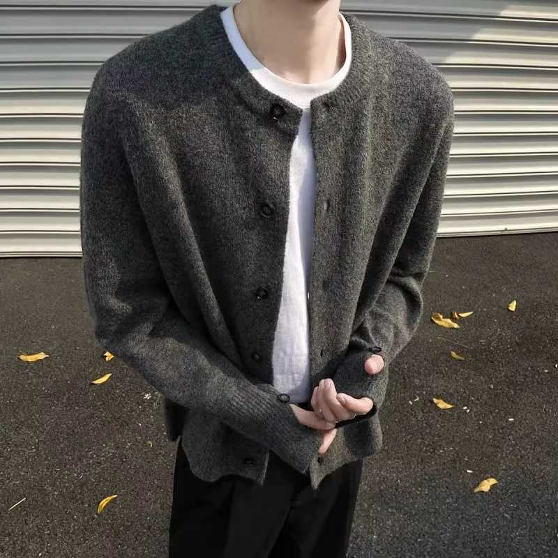 Round Neck Cardigan Sweater Mens Winter Sweater Short American JacketZ250918