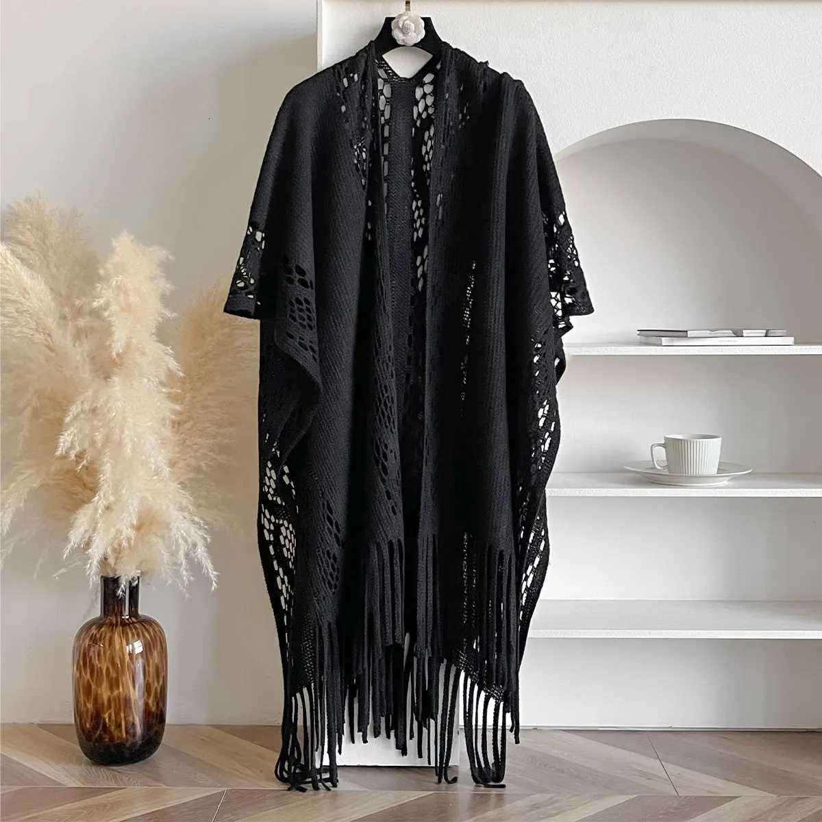 2025 Latest Europe and Beach Cardigan Shl Swimsuit Scarf Hollowedout Knitwear Holiday Bikini Sunscreen Shirt Y250918