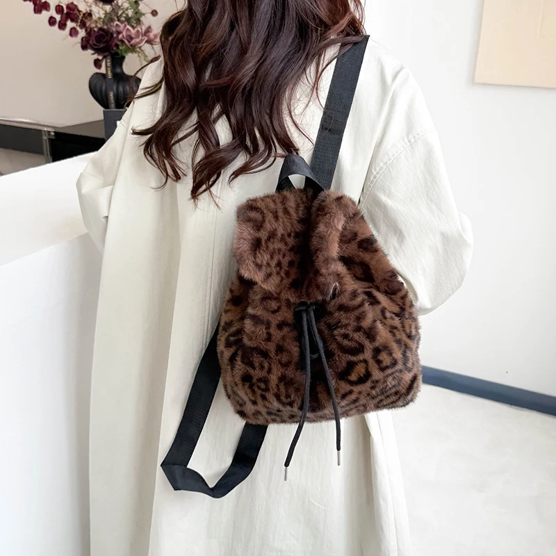Leopard Printing Plush Women Bacpack Fashion Shoulder Bag For Ladies Faux Fur Handbag Anti Theft Backbag Crossbody Purs 250917