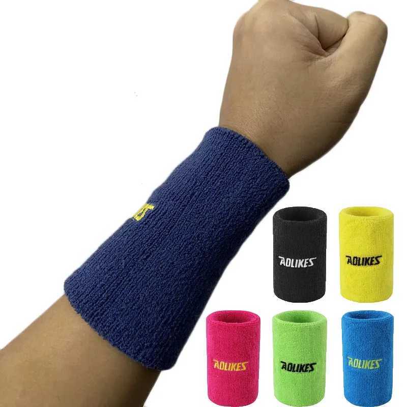 1Pair 4331Inch Cotton Tennis Wristband Sport Running Gym Yoga Wrist Sweat Band Fitness Volleyball Basketball Wrist Cuff Wrap J251211