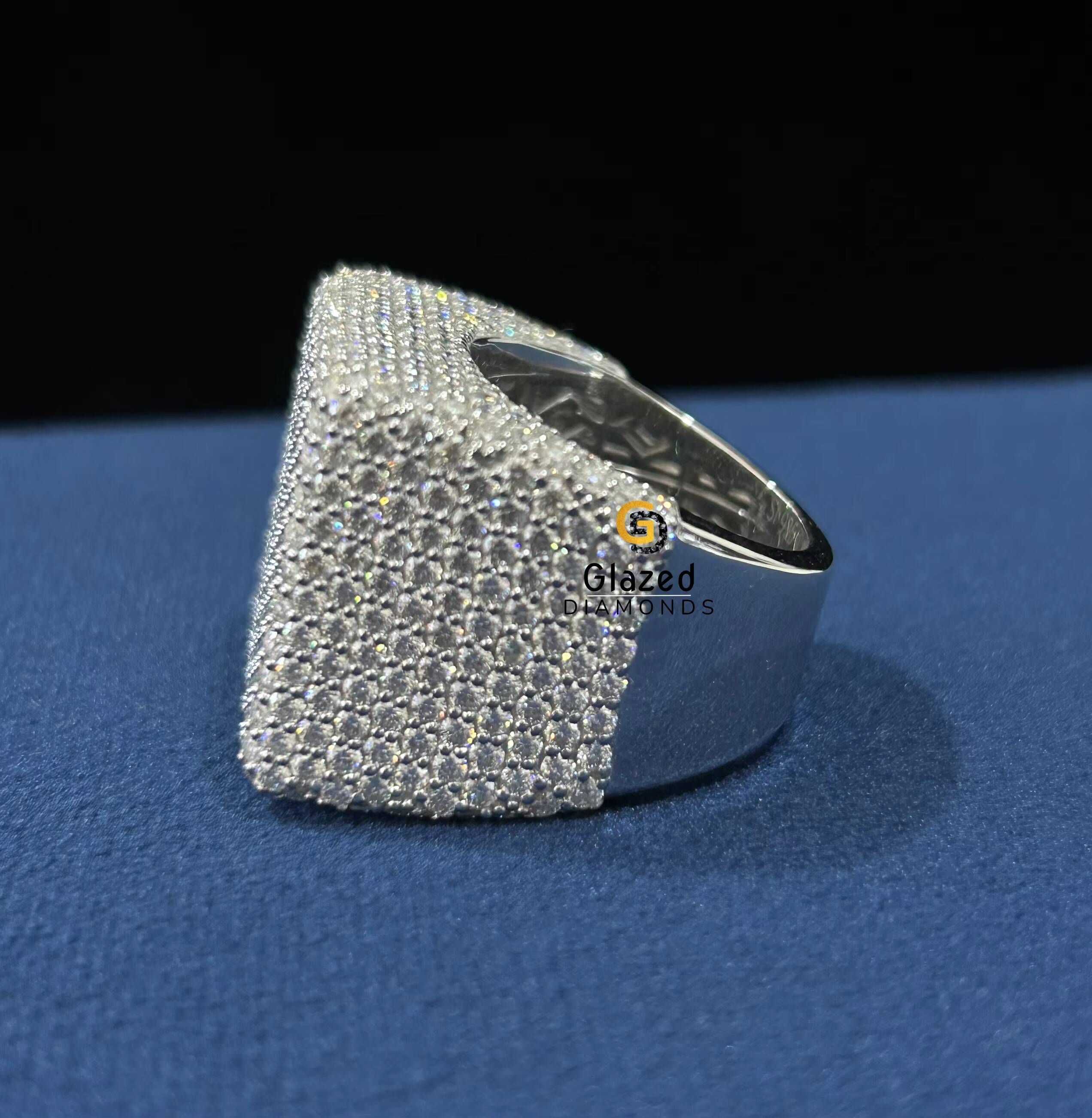 Hip Hop Jewelry Ring Brilliant Round Cut Moissanite Mens Iced Out Ring 925 Sterling Silver Luxurious Style Rappers Pinky Ring