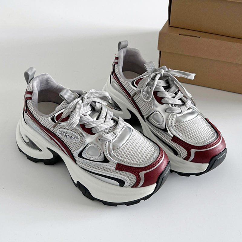 Fashion designer shoes Mesh Breathable sneakers womens trainers Street-Style black red sliver Durable Rubber Non-slip sole tread Casual platform sneak