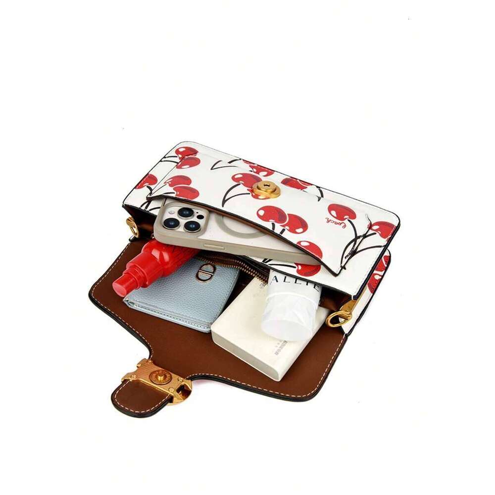 Elegant Women's Shoulder Bag With Gold Chain Strap, Pink Decor And Classic Design - Fashionable Dual-Tone Crossbody Bag, Suitable For Daily Use