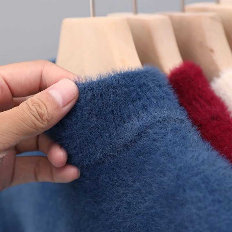 New Pullover Men Sweater Soft Warm Long Sleeve Mock Neck Solid Color Fine fleece Sweater Thicken Warm Loose Casual SweatersZ250918