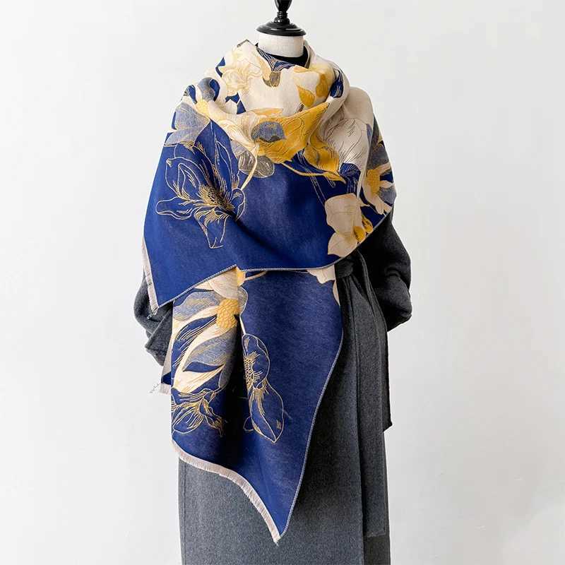 New 2025 Luxury Brand Elegant Lotus Design Wen Winter Cashmere Scarf Thick Warm Shl Wrs Soft La Neckerchief Y250918