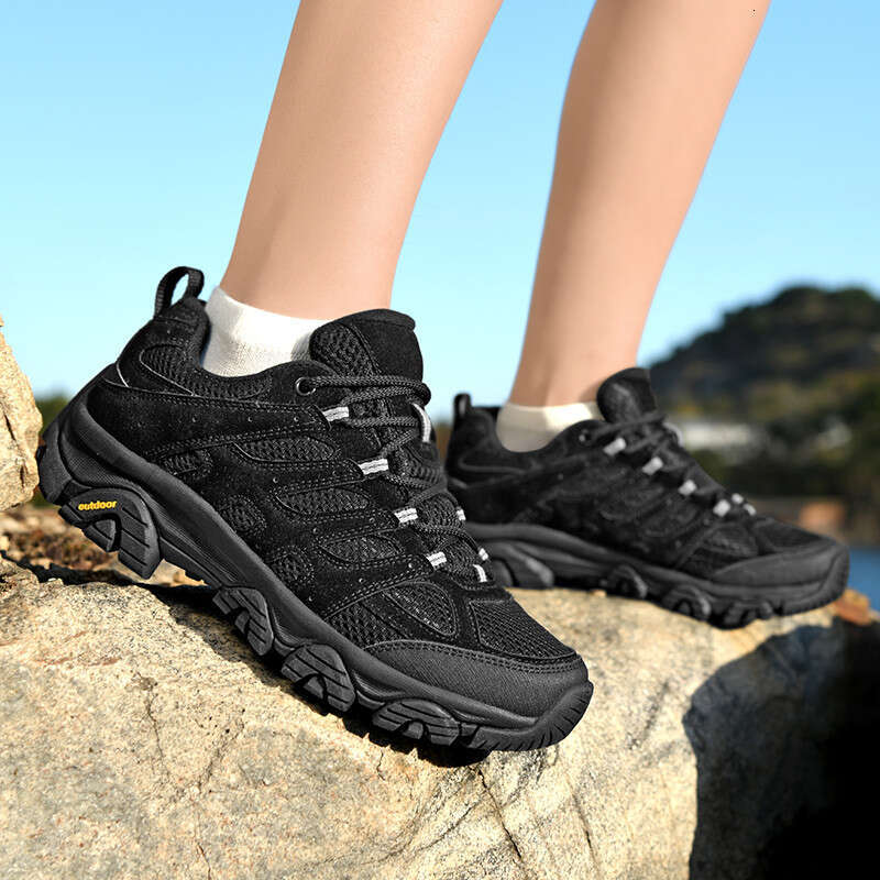 2025 Four Seasons New Sports Outdoor Men and Women, Breathable Mesh Hiking Couples, Non-Slip Trail Running Climbing Trekking Shoes for Women
