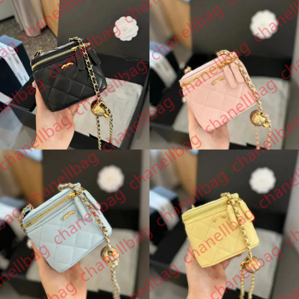 Designer Vanity Bag Cosmetic Bags Chain Strap Crossbody Bag High Quality Leather Bag Womens Make Up Case Small Handbag Mini Small Make up Bag coin purse Vanity Case