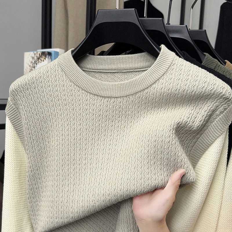 2025 AutumnWinter New Product Mens Color Contrasting Fashion Knitted Bottom Sweater Trendy Mens SweaterZ250918