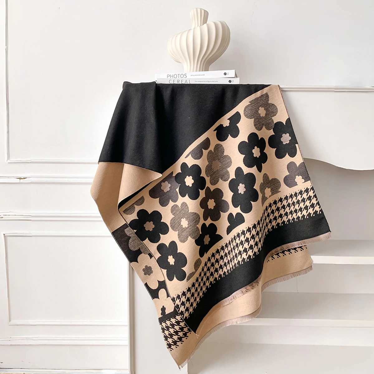 2025 New Elegant Ladies Jacquard Cashmere Scarf Winter Thick Warmth TwoSided Shl Coldproof Windproof Blanket Scarf Y250918