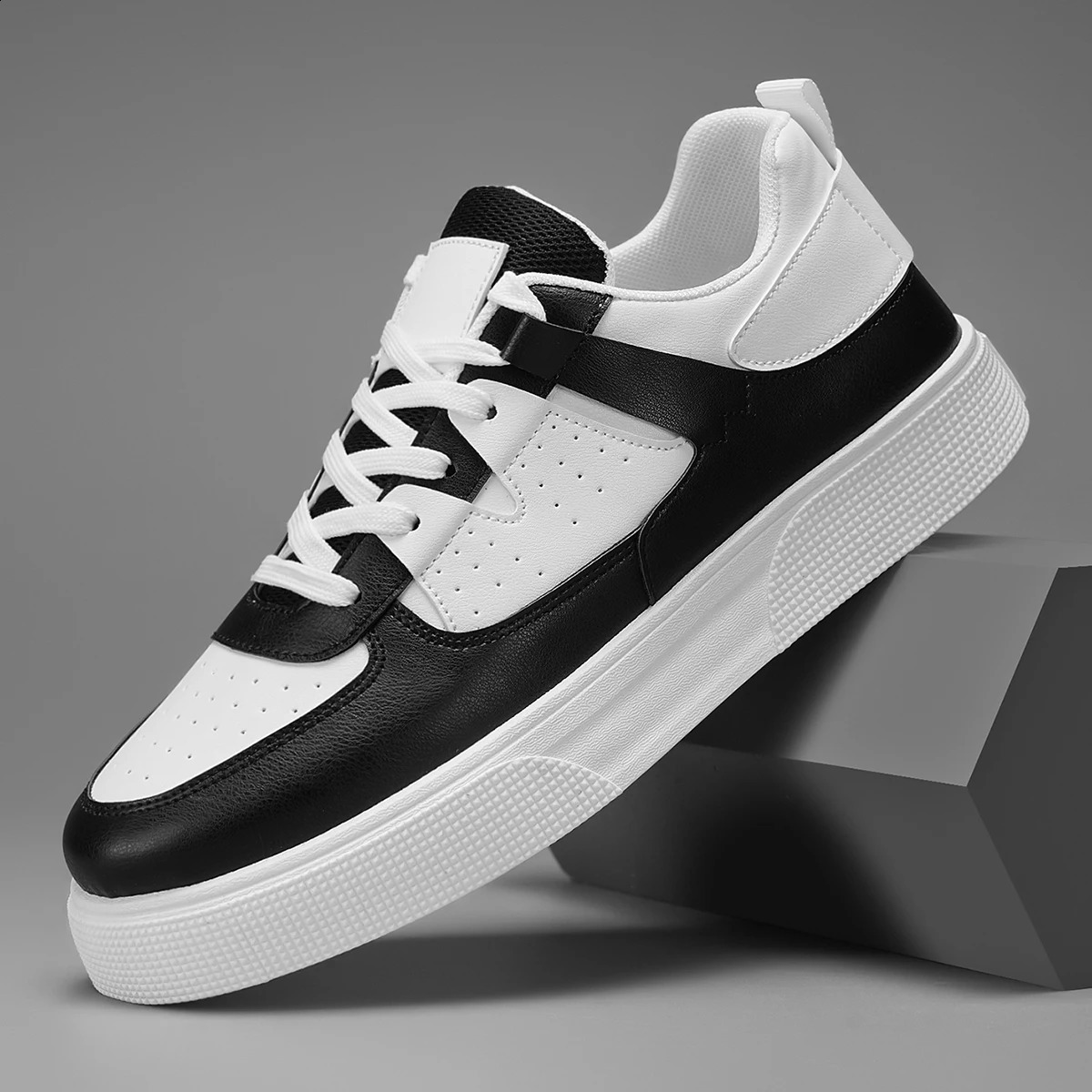 Mens casual sports shoes outdoor hiking trend lightweight and minimalist 250918
