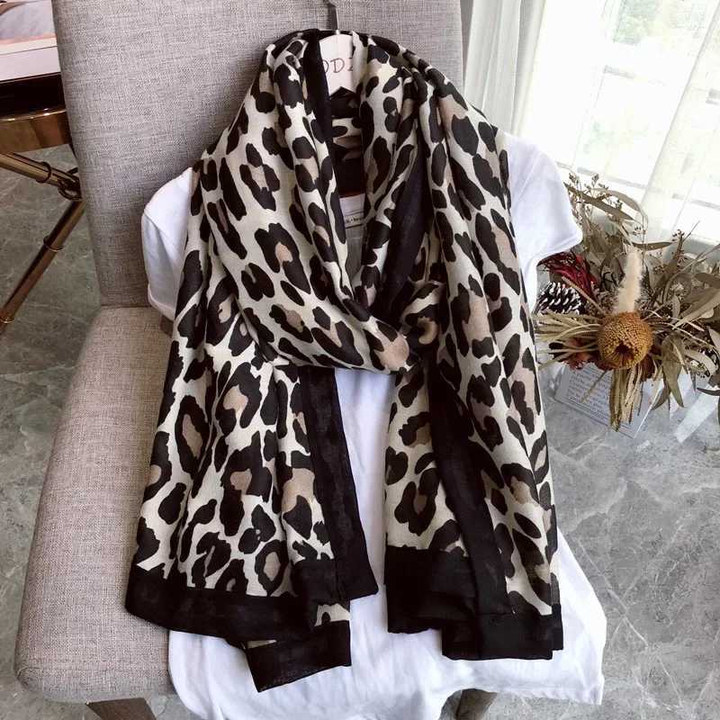 Fashion Design Sexy Leopard Dot Tassel Viscose Shl Scarf High Quty Neckerchief Autumn Winter Foards Muslim Hijab Sjaal Y250918