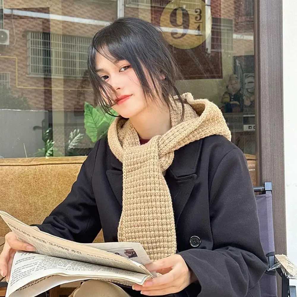 Hooded Scarf Early Autumn Scarf Hats Fashion Ear Protector Beanies Usef Earmuffs C Winter Thicken Items Wen Neck Scarf Y250918