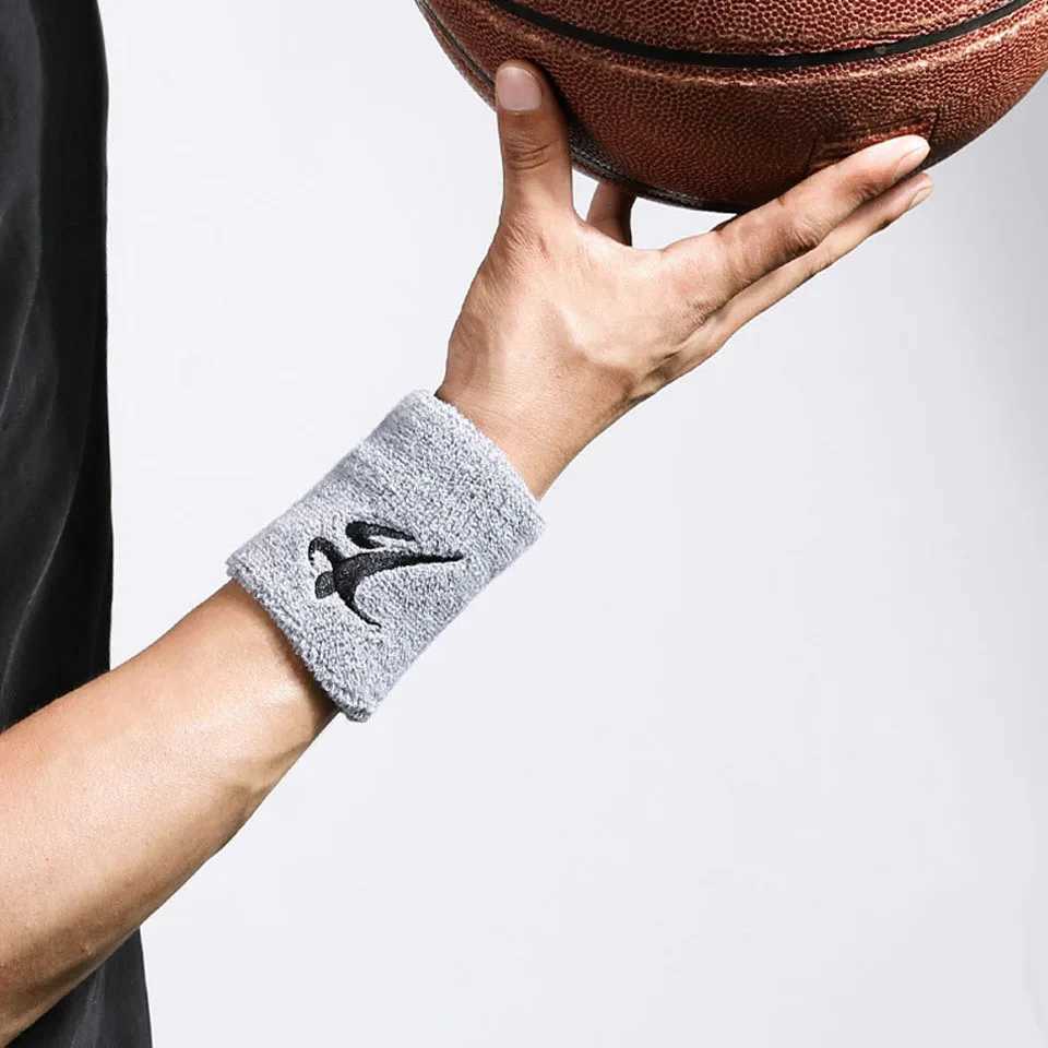 GTUBIKE 1PC Sports Wristbands for Men Women Breathable Sweat Absorbing Wrist Support for Running Basketball Tennis Gym Fitness J251211