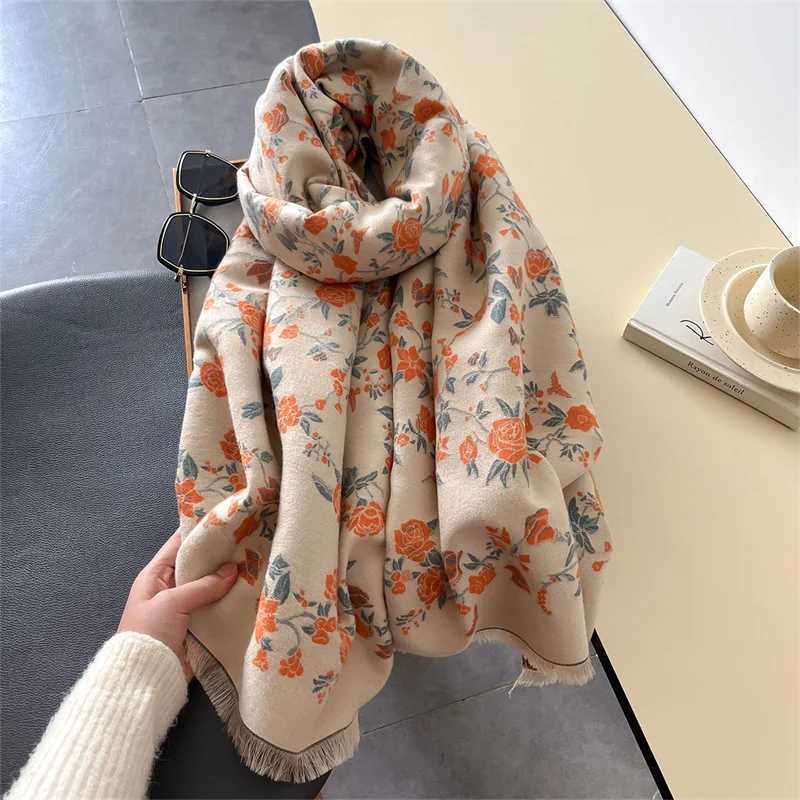 2025 New ral Shl La Wr Warm Winter Scarves Autumn Design Print Fem Foard Beach Stoles Luxury Scarf Y250918