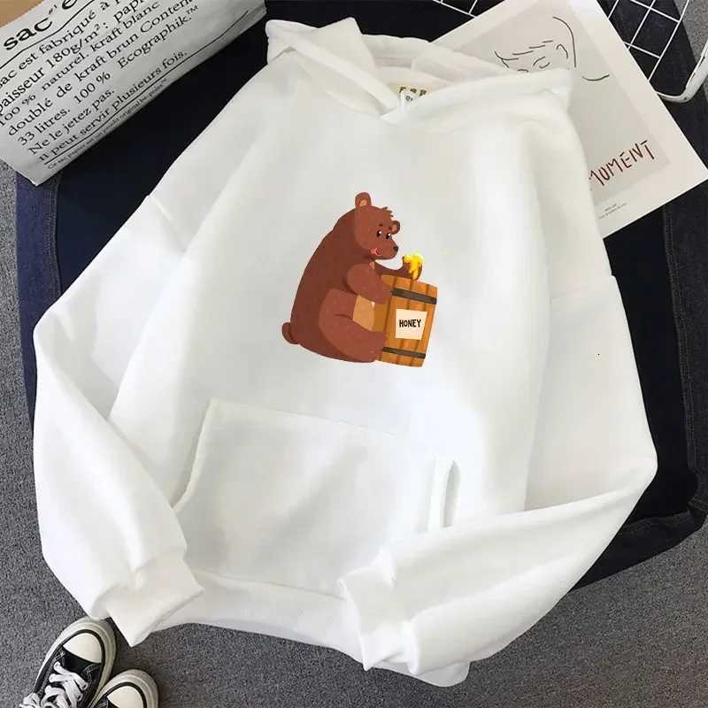 Funny Brown Bear Eating Printed Hoody Sweatshirts Teens Pullover Sweatshirt Streetwear Woman Casual Pullovers TopsZ250918