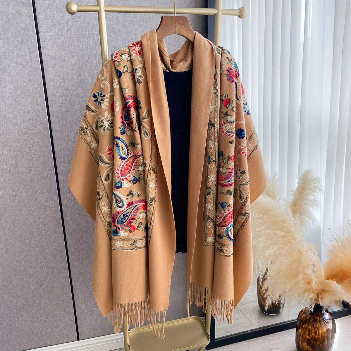 Fashion Scarf Winter Thick Travel Shl Wr Scarf Wen Luxury Embroider wer Warm Neckerchief Poncho Bufanda Y250918