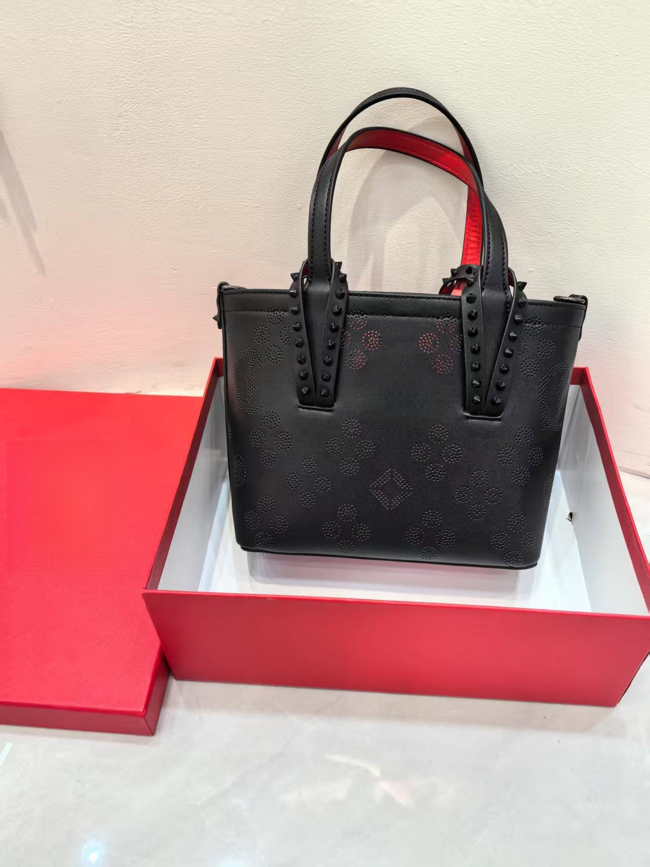 Designer Totes Bag Luxury Bag PU Letter Shoulder Bag High quality Rivet Casual Crossbody Bag Large Capacity Tote Bags Shopping Ladies Handbag