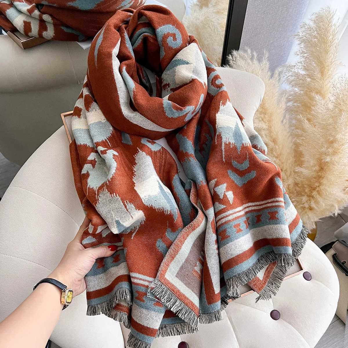New Elegant Jacquard Design Scarf Imitation Cashmere Soft Warm Fringe Shl Autumn Winter Coldproof Windproof Blanket Scarf Y250918