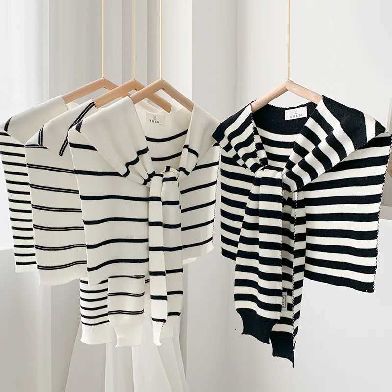2025 New Poncho Black and White Striped Knitted Shl with Decorative Shoder Versatile Neck Protection Pai with Shirt Ce Y250918