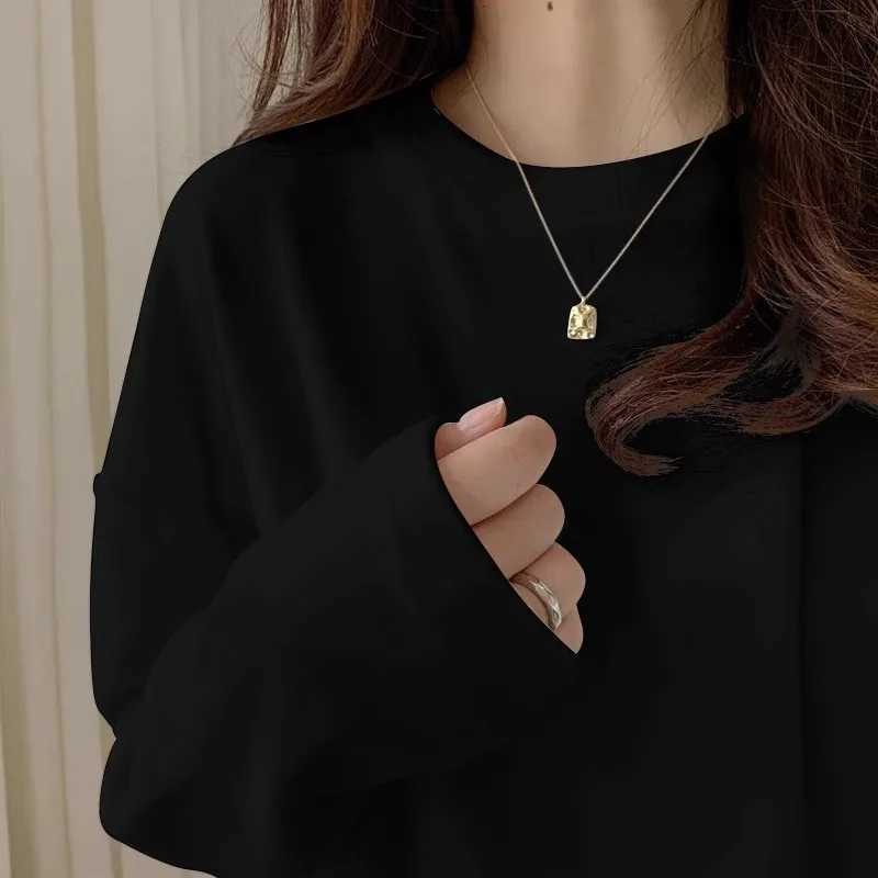 De Rong Warm Base Shirt for Womens Spring and Autumn Interior with Thick Velvet Solid Color Tshirt Loose and Versatile Round NZ250918