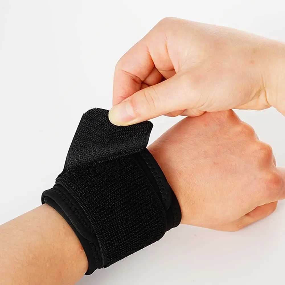 1pc Wrist Support Gym Sports Wristband Palm Guard Protector Adjustable Wrist Brace Strap Carpal Compression Wristband Gear J251211