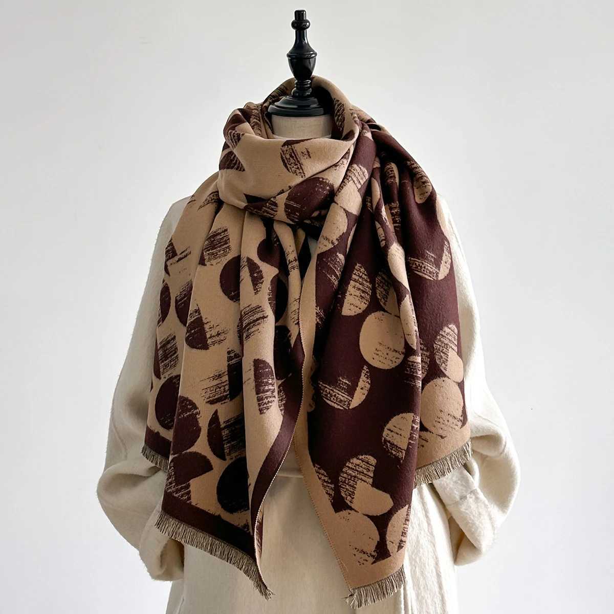 2025 Winter Warm Cashmere Scarf for Wen Luxury Jacquard Shl Wr Neckerchief Fem Bufanda Echarpe Design band Y250918