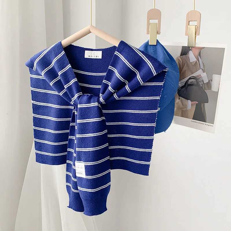 2025 New Poncho Black and White Striped Knitted Shl with Decorative Shoder Versatile Neck Protection Pai with Shirt Ce Y250918