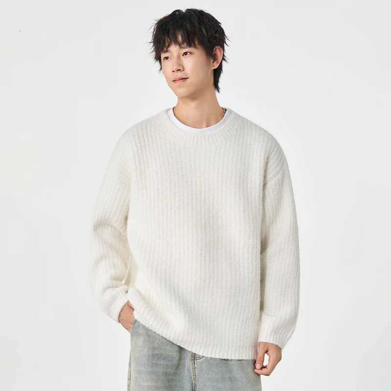 New Autumn Winter Outdoor Highquality Inner and Outer Casual Pullover Sweater Versatile Breathable Cold Proof Warm Trendy TopZ250918