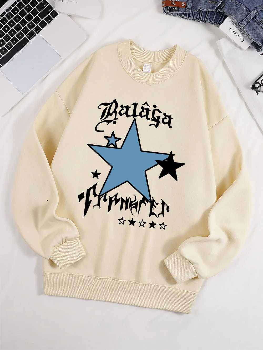 Stars And Letter Prints Sweatshirt Womens Crewneck Basics Hoodies Warm Tops Autumn Winter Comfortable Women ClothesZ250918