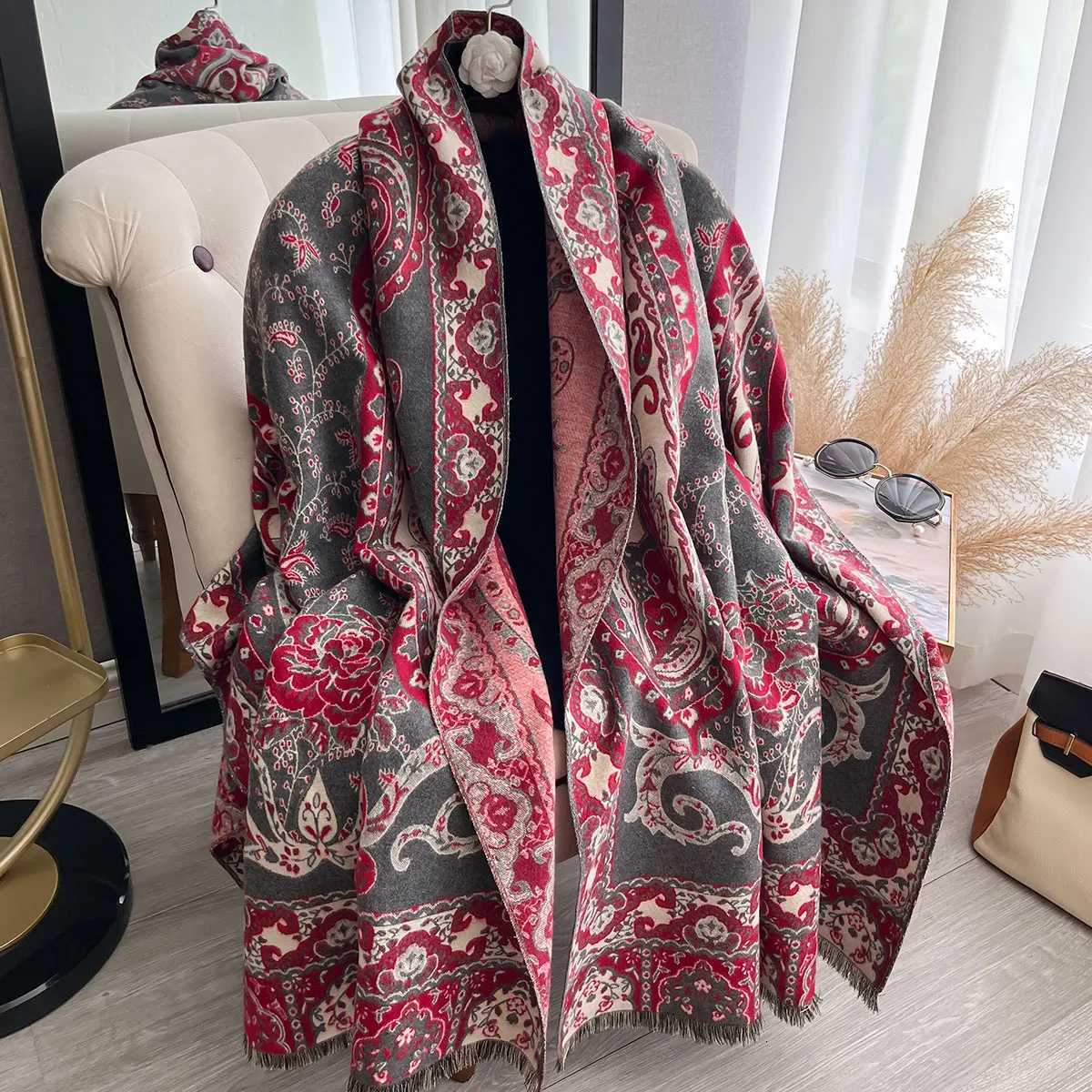 2025 Wens Winter Luxury Imitation Cashmere Paisley Scarf Shls Wrs Bufanda Hijab Travel Echarpe Warm Blanket Y250918