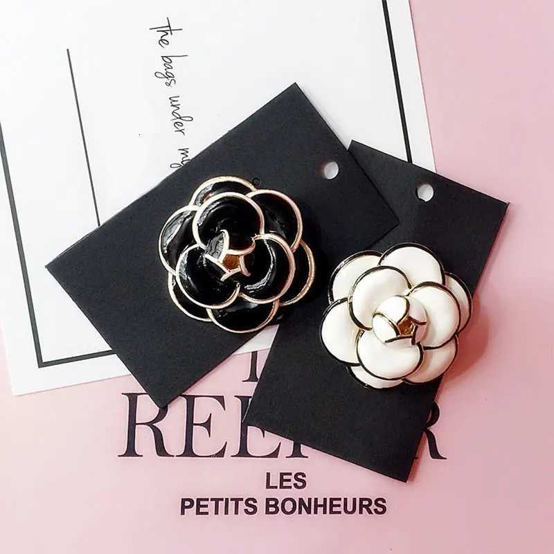 High Grade Luxury Big Brand Camellia cc Brooch Scarves Buckle Valentines Day Pin Brooches For Woman Gift Accessories D250918