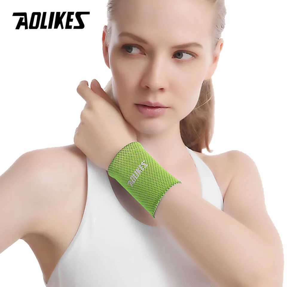 AOLIKES Sport Wristband Support Ice Feeling Wristband Men And Women Wristband Weightlifting Volleyball Cycling Sports Safety J251211
