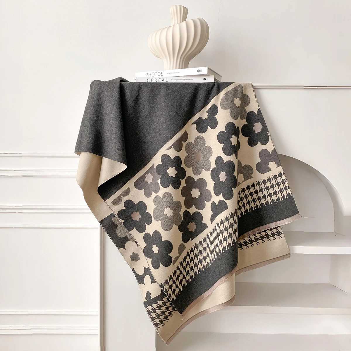 New Fashion Scarves Wen Twosided Houndstooth Print Tassels Shl Winter Warm Wr Bandana Houndstooth Fem Foard Y250918