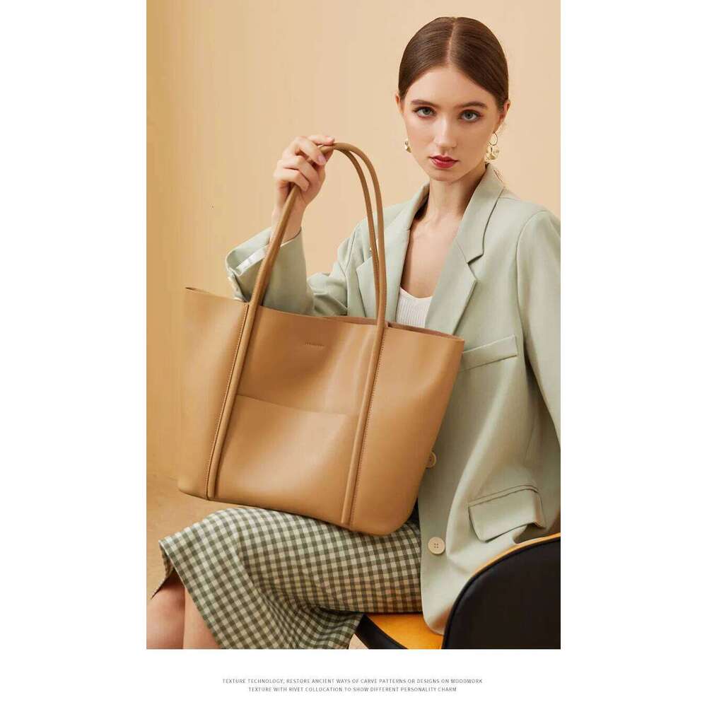 Designer Bag Luxury Bag 2025 New Leather Tote Summer Handbag Cowhide Commuter Shoulder Bag Women's Large Capacity