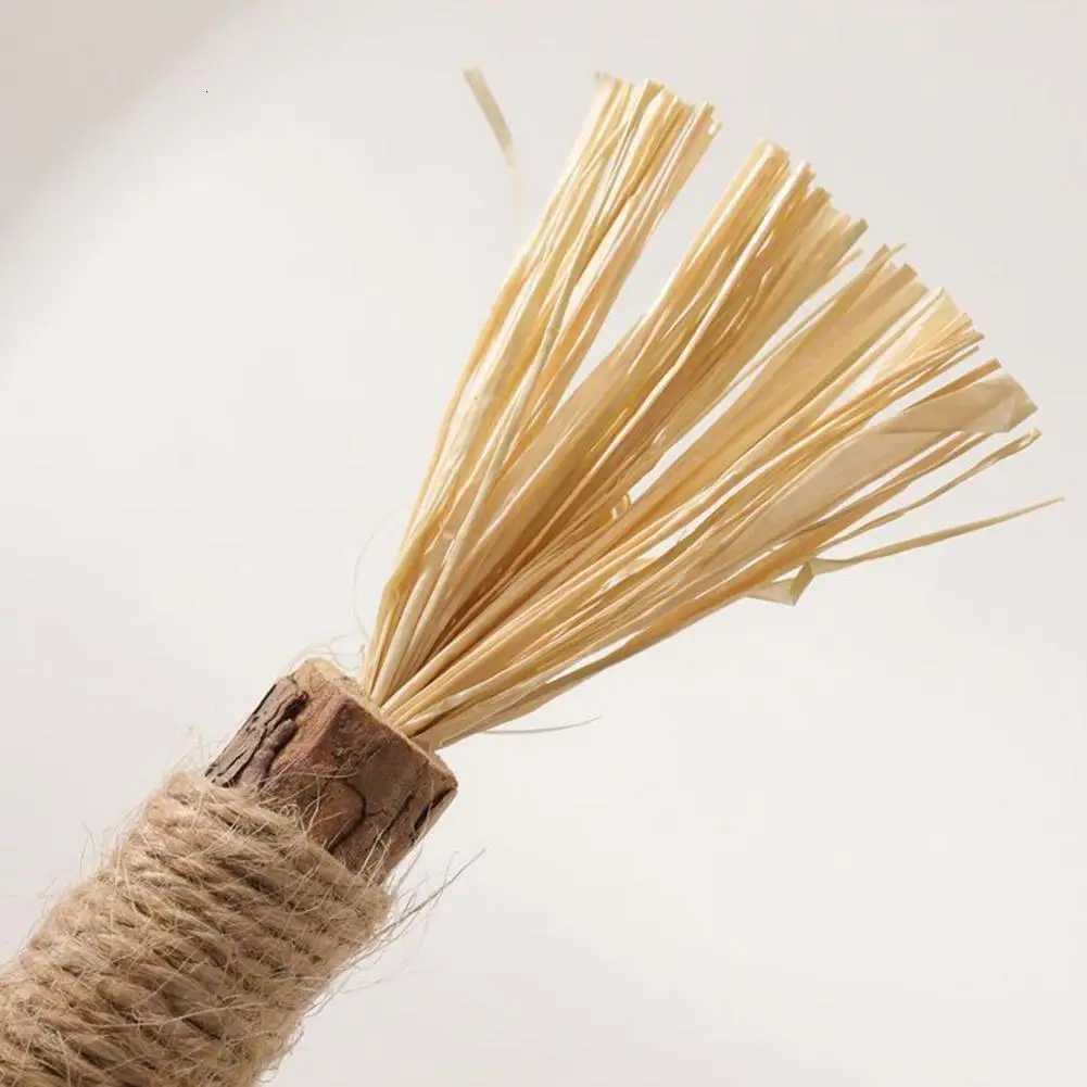 12510PCS Pet Toy Natural Pet Cat Snacks Stick Cleaning Tooth Catnip Cat Toys Actinidia Silvervine For Training Cats Accessory X250918