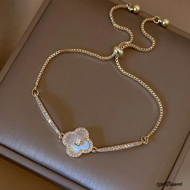 Real Gold Plated Zircon Mother-Of-Pearl Light Elegant Bracelet Niche Fashion High-End Feel Women's Jewelry ddmyfriend