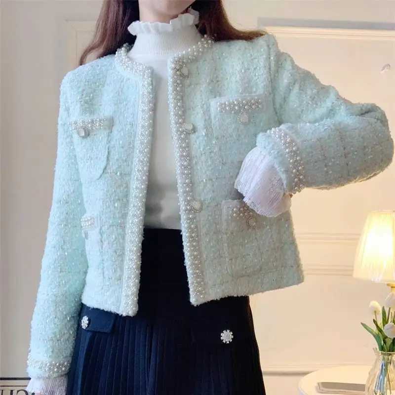 Women Coarse Tweeds Pearls Beaded Jacket Woolen Plaids Weaved Cardigan High Waist Rhinestones Beading Crystal Buttons Coat Tops Z250918
