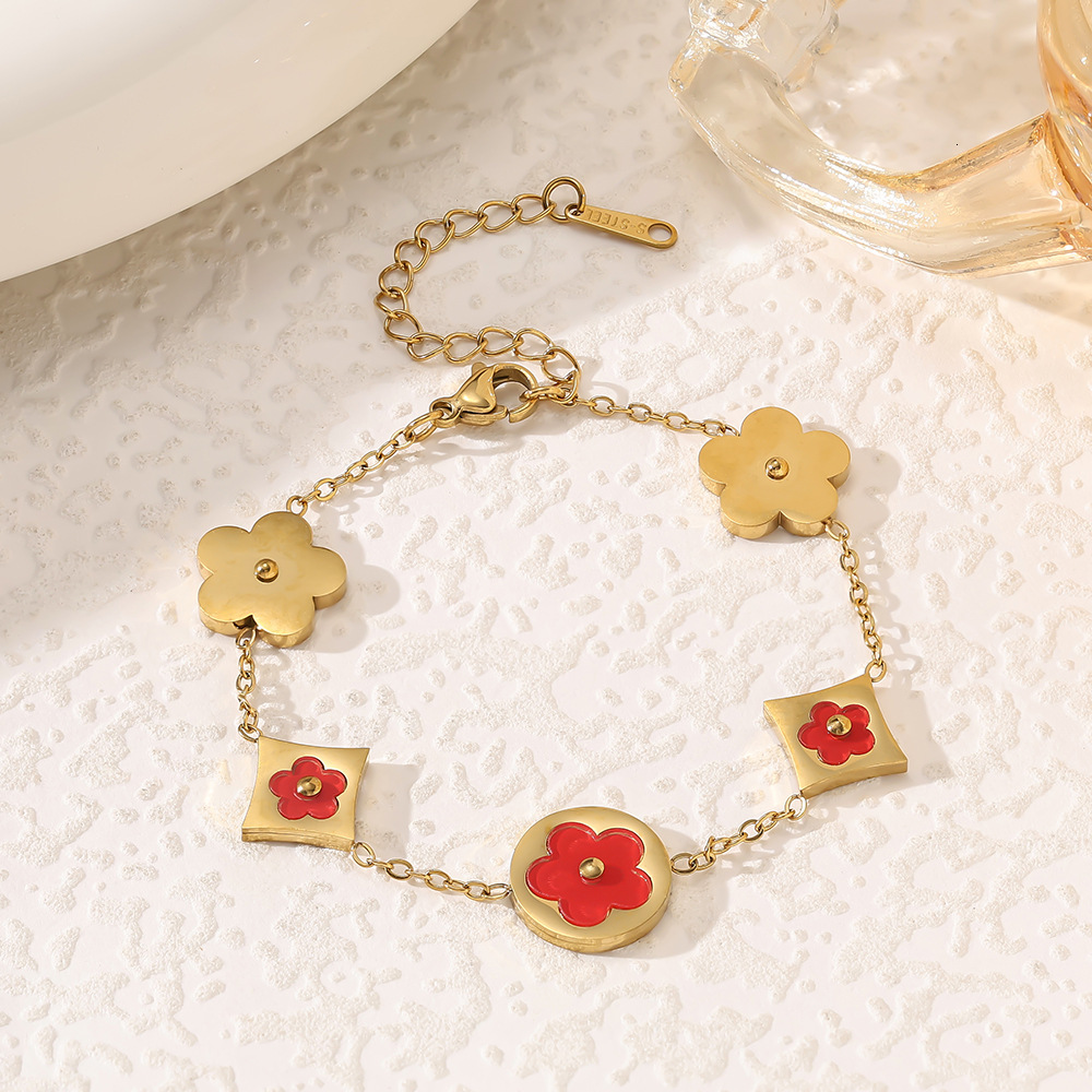 Titanium Steel Bracelet Five-Leaf Flower Hand Ornament Lucky Simple Elegant Fashion Versatile Light Summer Non-Fading Women