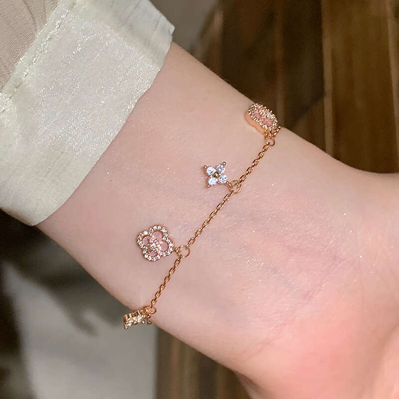 Zircon Four-Leaf Flower Korean Fashion Exquisite Bracelet Niche Light High-End Temperament Jewelry for Women