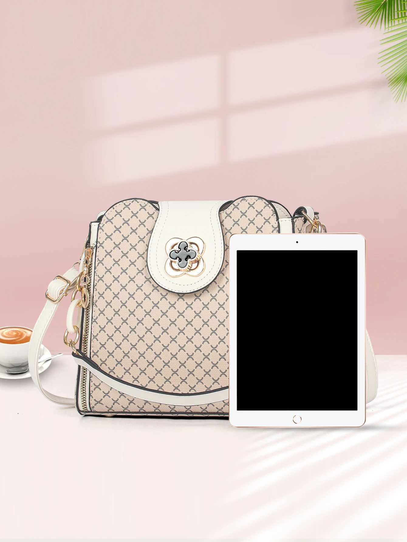 New womens handbag luxury design bucket shoulder crossbody bag flip over printed large capacity shoulder bagXJ250918