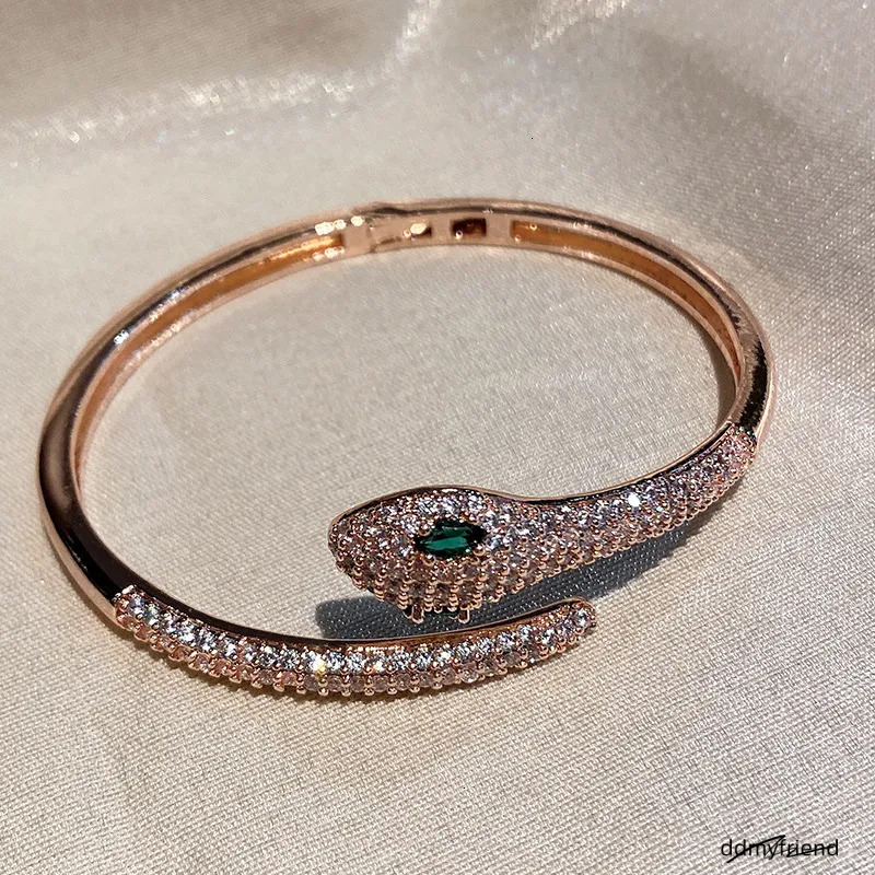Brand Designer Jewelry European And American Fashion Exotic Green Open Snake Female Evil Eye Bracelet Retro Exaggerated Wholesale ddmyfriend