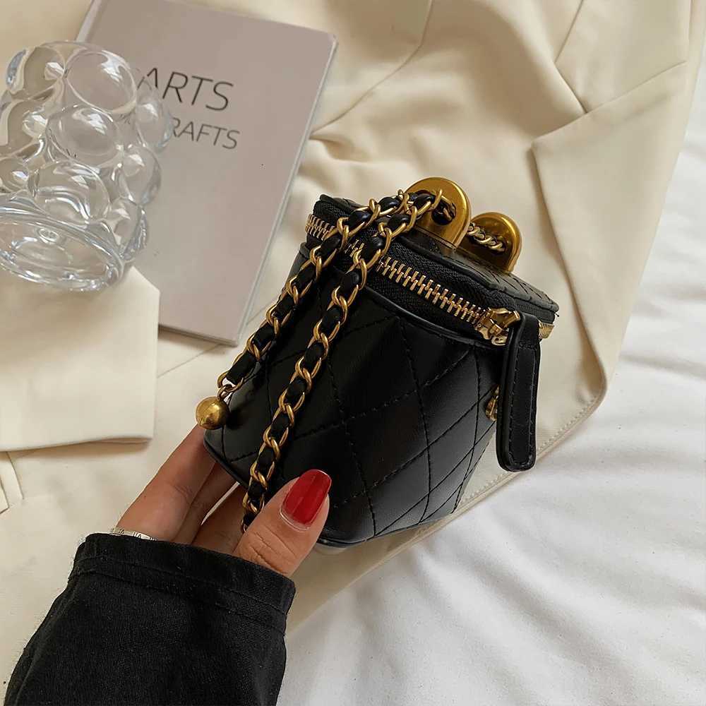 Advanced Lingge Small Fragrant Chain Box Bag New Fashionable and Versatile Single Shoulder Crossbody Phone BagXJ250918